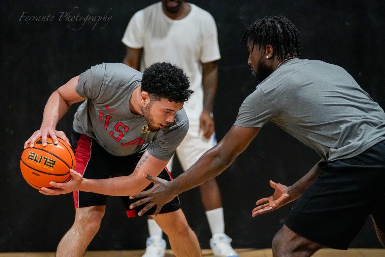 From improved fundamentals to learning advanced techniques, private basketball training has a multitude of benefits. One-on-one coaching allows players to focus on developing specific skills that are tailored to their individual needs. This individualized approach enables athletes to maximize their potential and strive for higher levels of success.